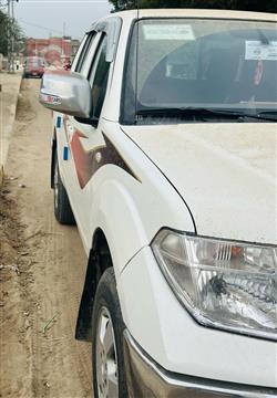 نيسان نافارا